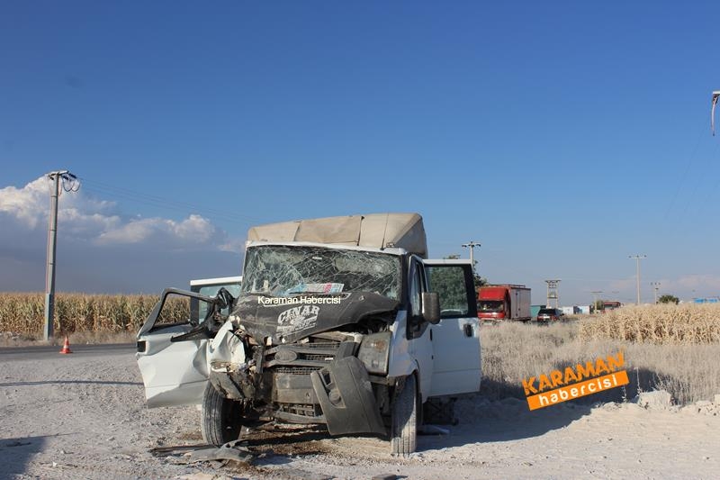 Karaman’da 2 Kamyon 1 Kamyonetli Trafik Kazası 5