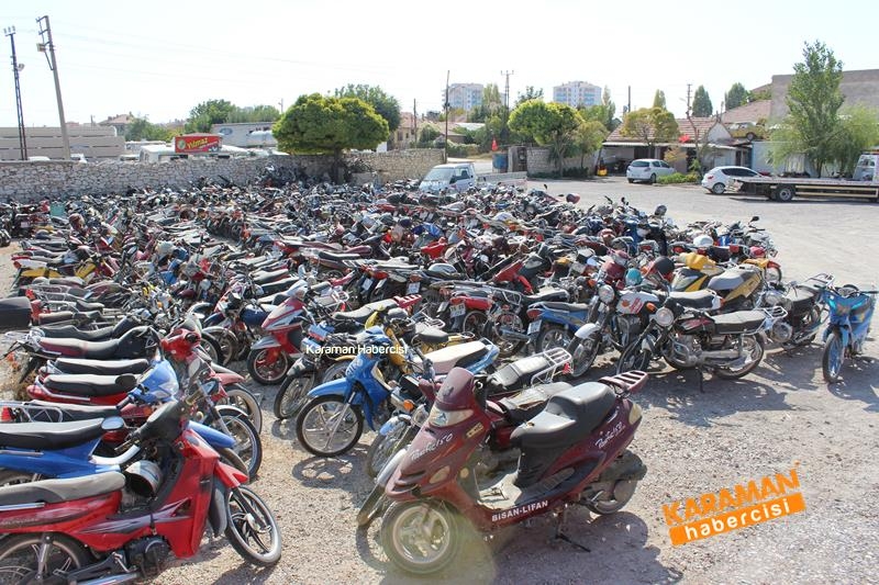 Karaman’da Cemiyet Otoparkı Doldu Taşıyor 6