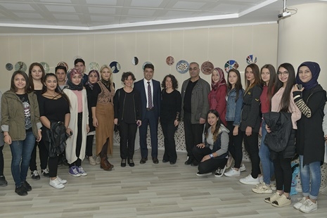 KMÜ'de Üç Günlüğüne Topraktan Tasarıma Sergi 12