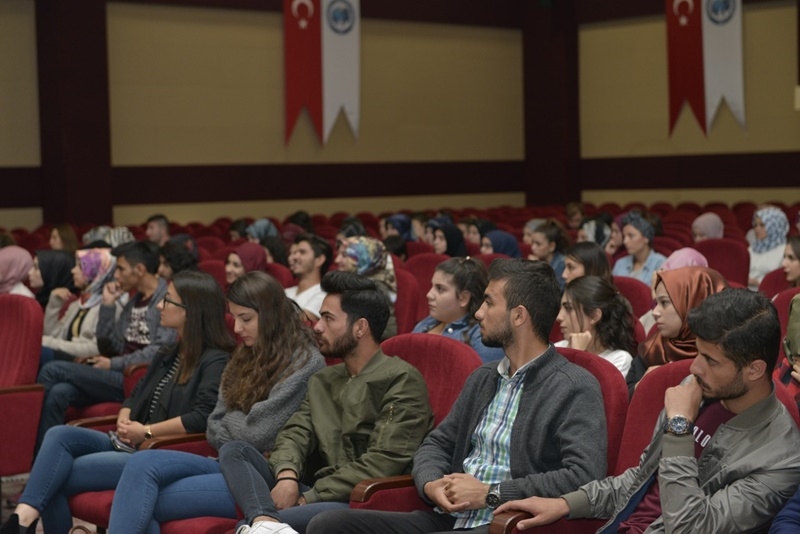 KMÜ'de Kariyer Tüyoları Semineri Düzenlendi 3