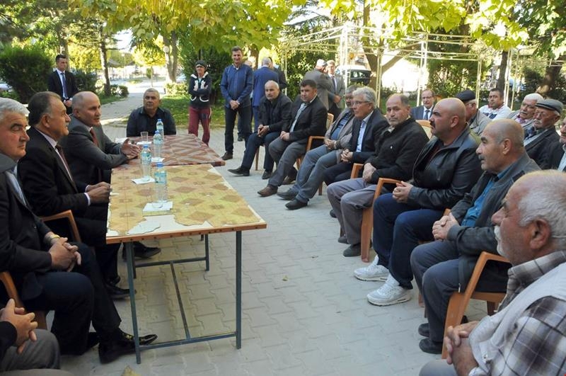 Vali Fahri Meral Sudurağı'nda Vatandaşlarla Bir Arayada 3