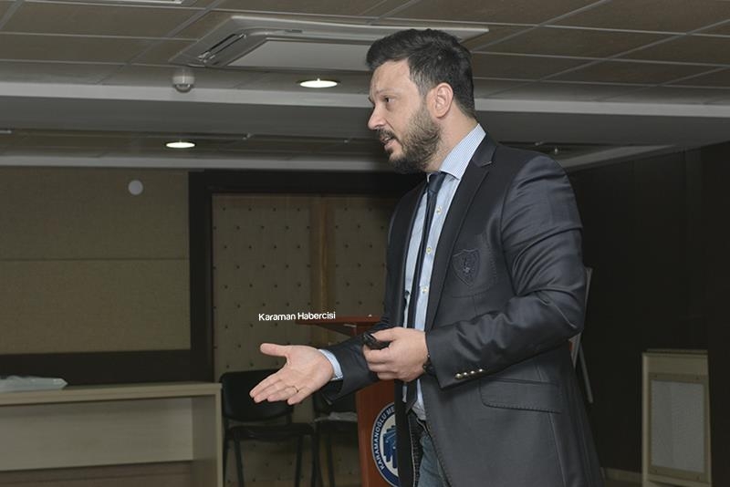 KMÜ'de Öğrencilere Staj ve Kariyer Semineri Verildi 2