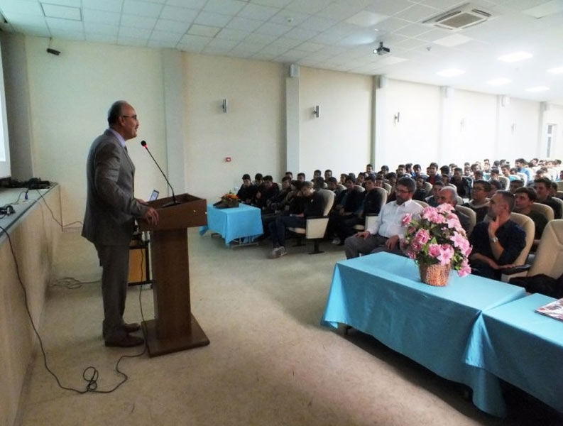 Yedi Okulda Yedi Kariyer Sahibi Şahsiyet 18