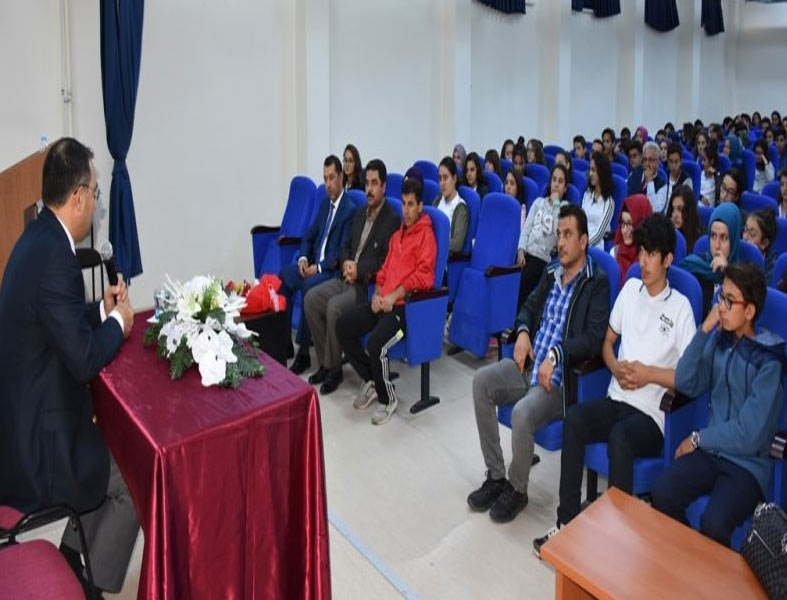 Yedi Okulda Yedi Kariyer Sahibi Şahsiyet 6