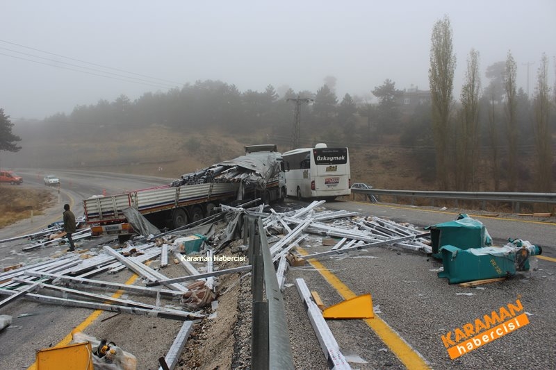 Karaman Mut Yolunda Tır Ters Döndü 10