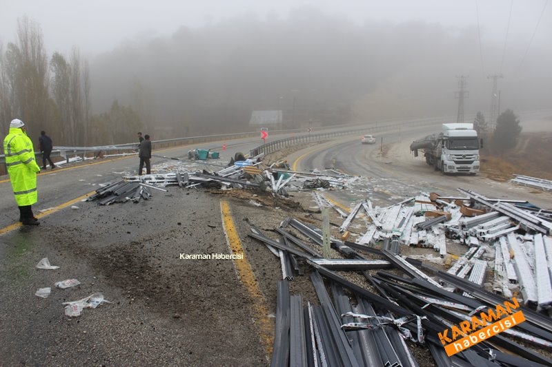 Karaman Mut Yolunda Tır Ters Döndü 20
