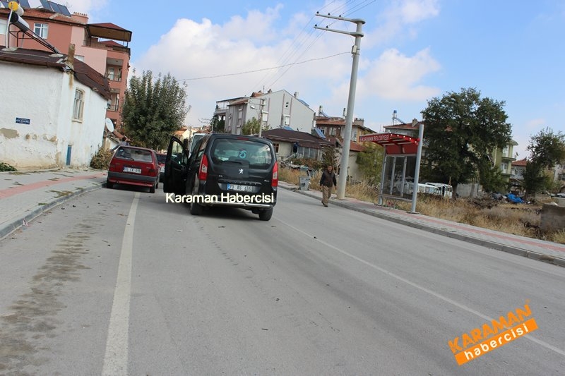 Yaşlı Adam Kaza Yaptığı Araçta Mahsur Kaldı Karaman Trafik Kazası 16