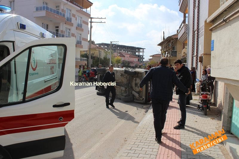 Yaşlı Adam Kaza Yaptığı Araçta Mahsur Kaldı Karaman Trafik Kazası 2