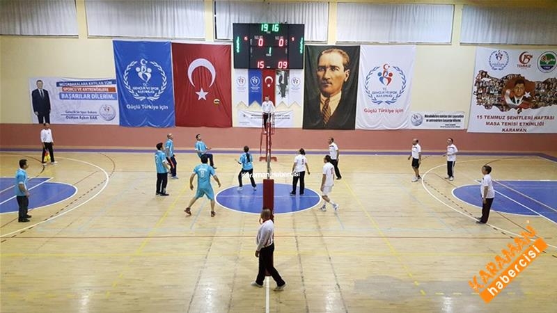 Karaman'da Öğretmenler Günü Voleybol Turnuvası Başladı 2