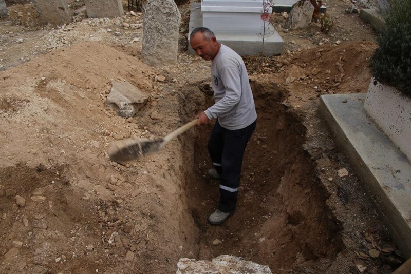 Karaman Belediyesi Mezarlık Çalışmaları 1