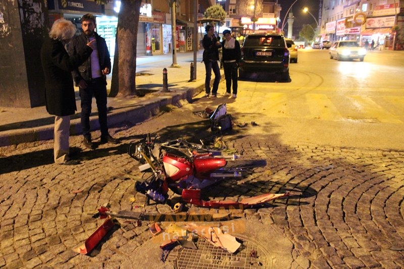 Kaza Sonrası Motosiklet Parçalandı 6