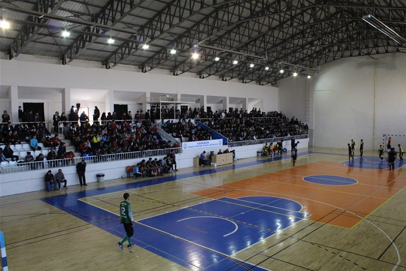 Okullar Arası Gençler Futsal Müsabakaları Başladı 10
