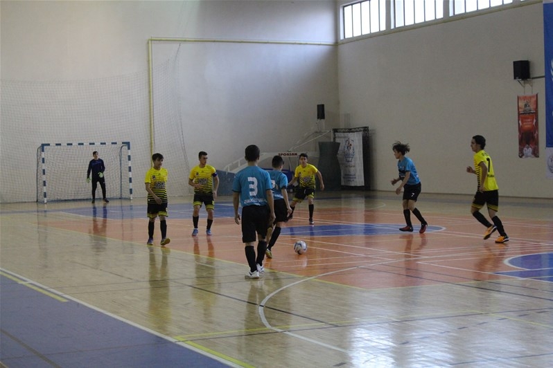Okullar Arası Gençler Futsal Müsabakaları Başladı 19