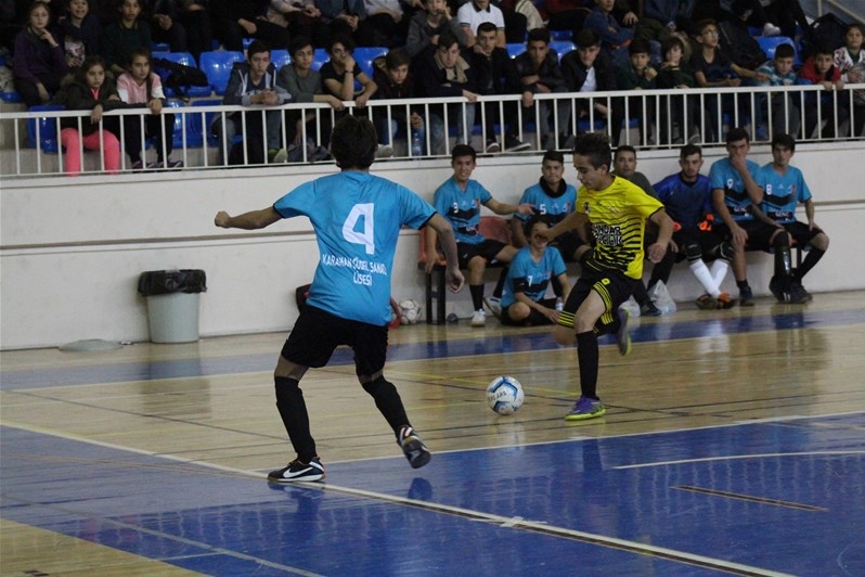 Okullar Arası Gençler Futsal Müsabakaları Başladı 26