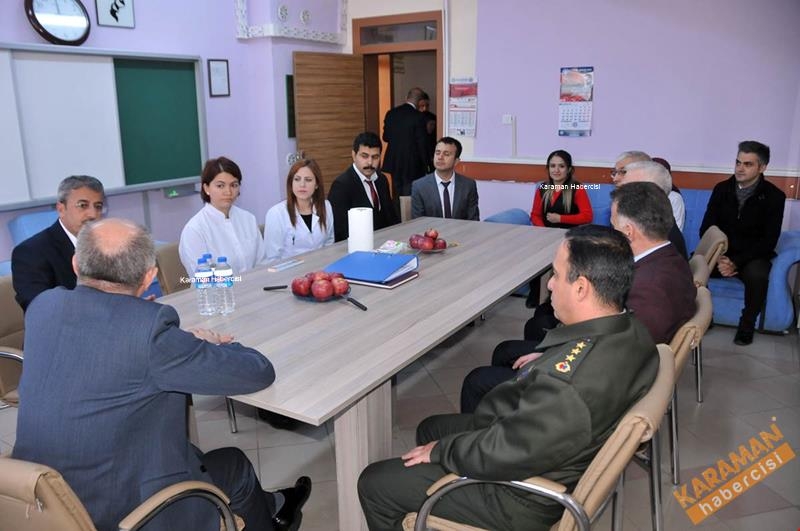 Vali Meral Akçaşehir Kasabasını Ziyaret Etti 5