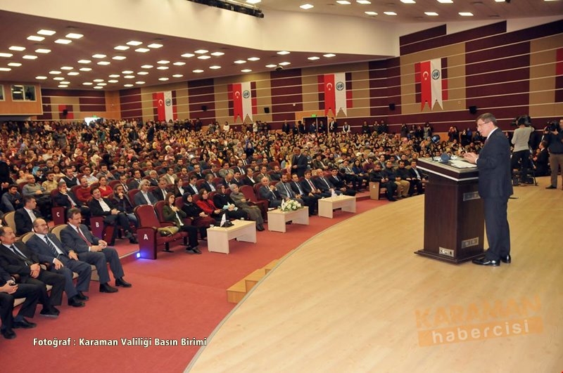 Ahmet Davutoğlu KMÜ Konferans 43