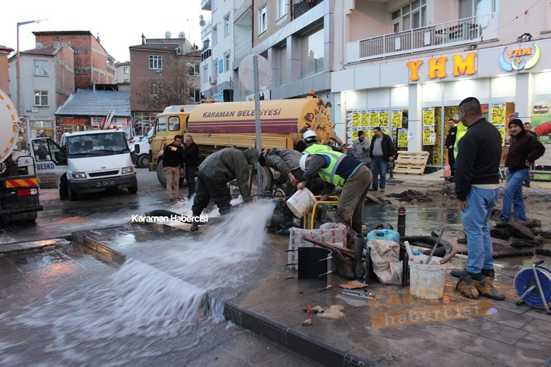 Karaman'da İçme Suyu Borusu Patladı 3