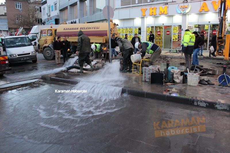 Karaman'da İçme Suyu Borusu Patladı 4