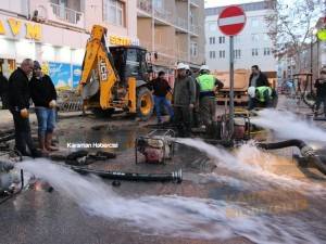 Karaman'da İçme Suyu Borusu Patladı