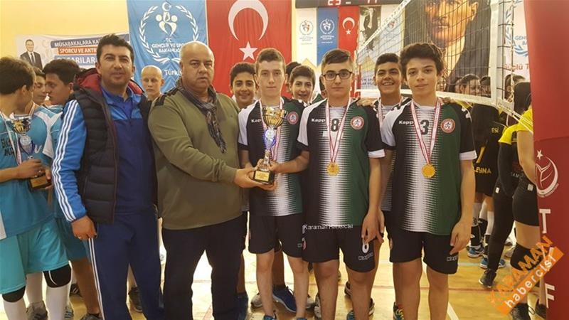Okullar Arası Gençler (B) Voleybol Mesabakaları Sona Erdi 11