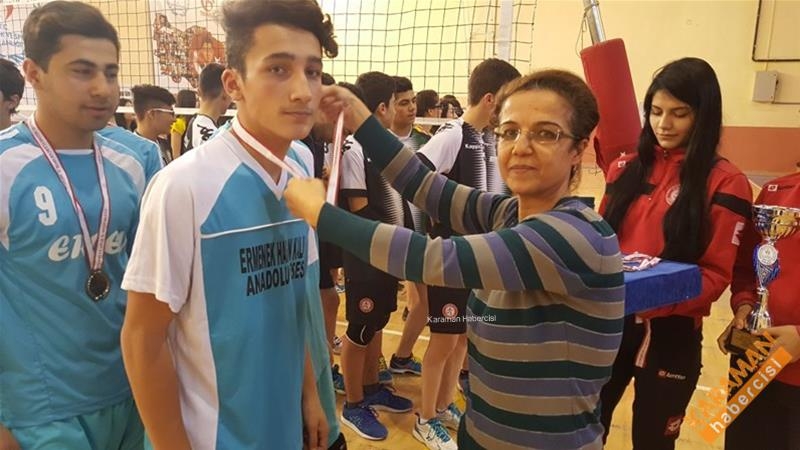 Okullar Arası Gençler (B) Voleybol Mesabakaları Sona Erdi