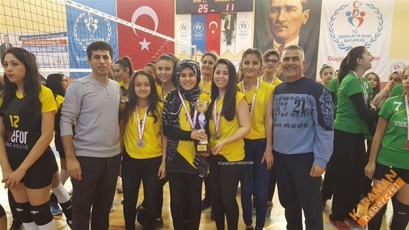 Okullar Arası Gençler (B) Voleybol Mesabakaları Sona Erdi 9