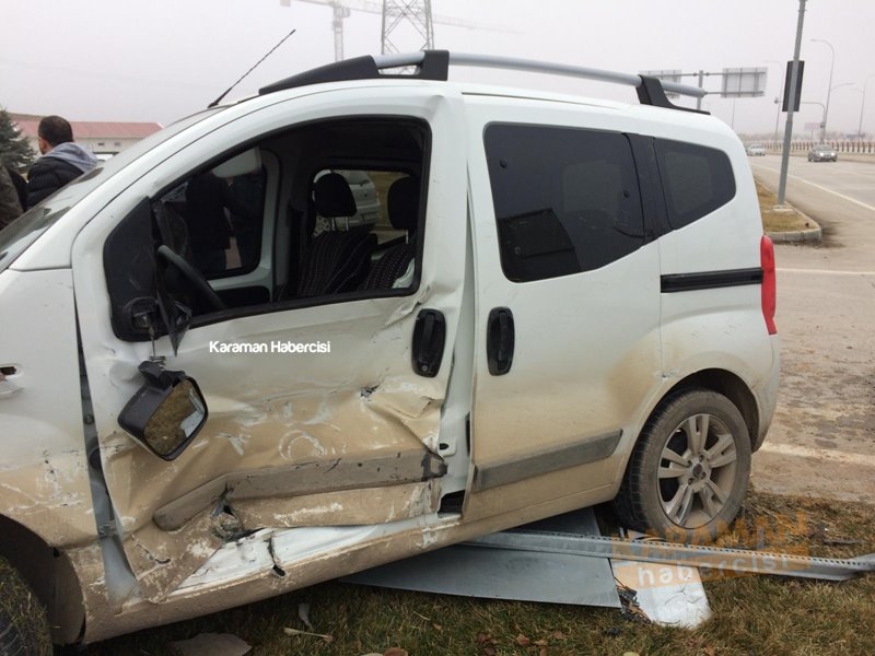 Karaman Otogar Kavşağında Trafik Kazası 2