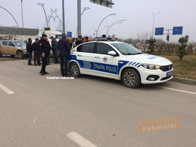 Karaman Otogar Kavşağında Trafik Kazası 5