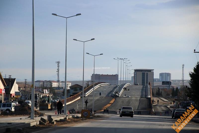 Sanayi Köprülü Kavşağı Asfaltlanıyor 4