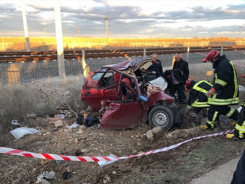 Kazada Hayatını Kaybeden Karamanlılar Defnedildi 8