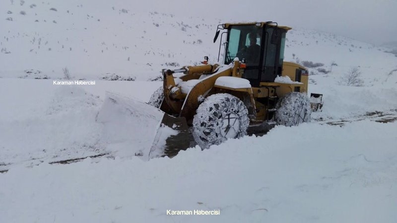 Karaman’da Yoldan Çıkan Grader Korkuttu 3