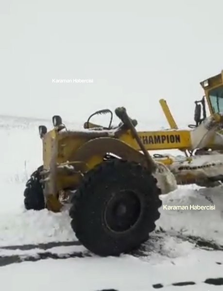 Karaman’da Yoldan Çıkan Grader Korkuttu 7