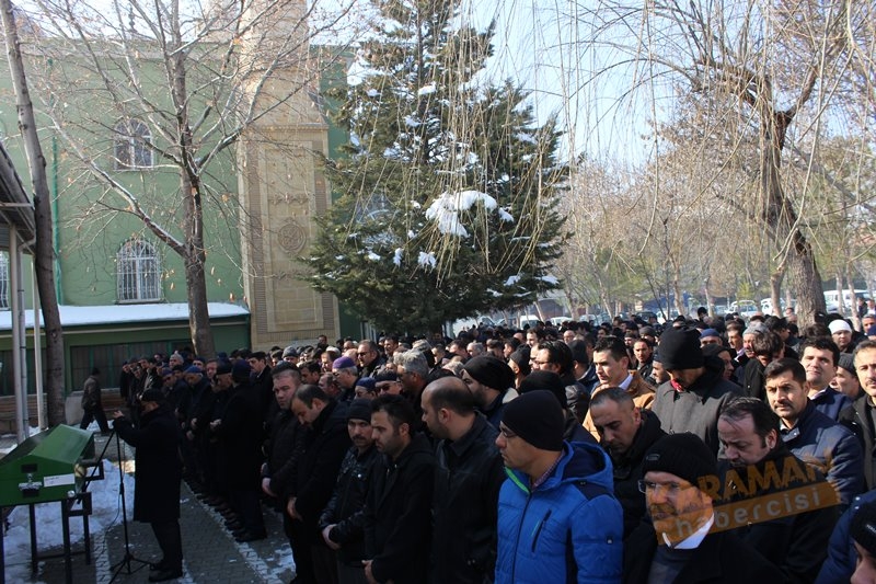 İbrahim İş Cenaze Namazı 11