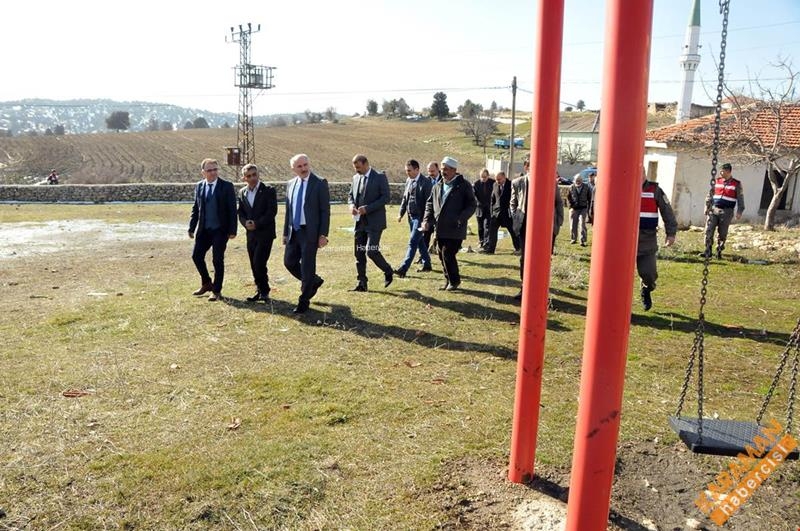 Vali Meral Köy Gezilerinde 11