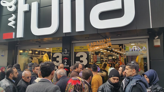 Karaman'da Caddede Başlayan Tartışma Mağazada Kanlı Bitti 1