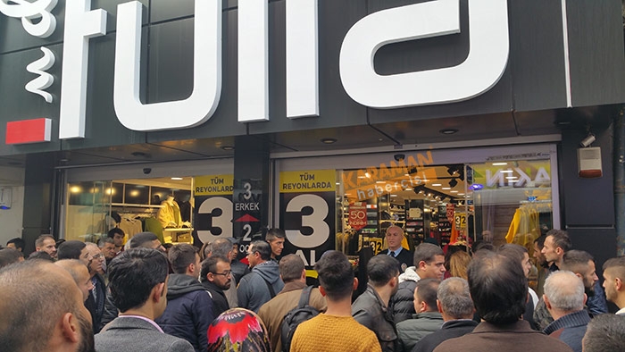 Karaman'da Caddede Başlayan Tartışma Mağazada Kanlı Bitti 2