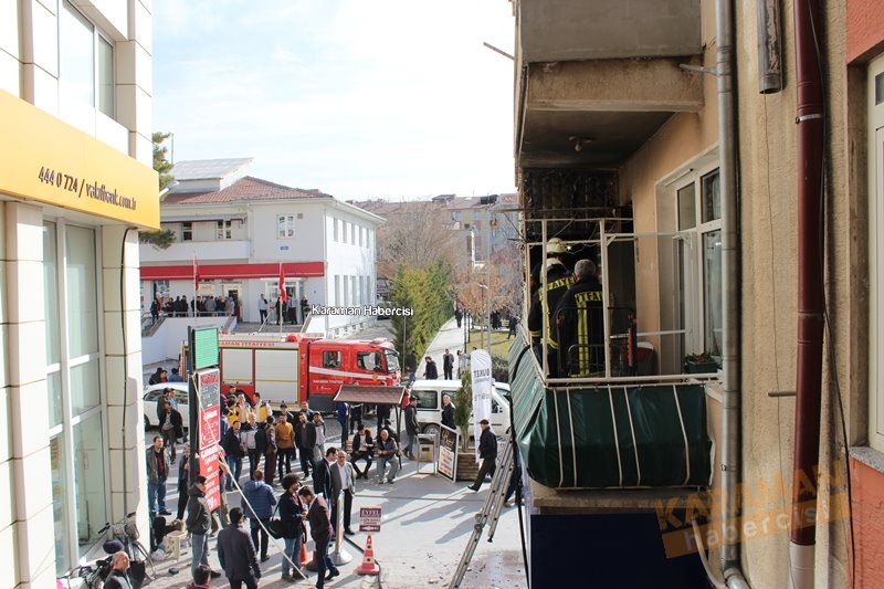 Karaman İsmet Paşa Caddesinde Yangın Paniği 10