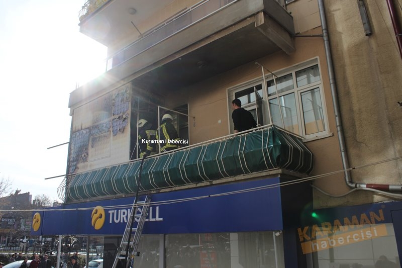 Karaman İsmet Paşa Caddesinde Yangın Paniği 3