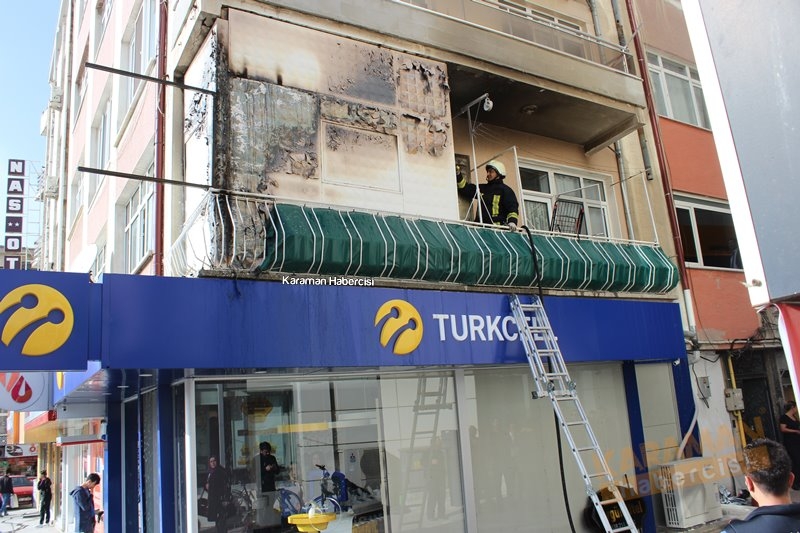 Karaman İsmet Paşa Caddesinde Yangın Paniği 6