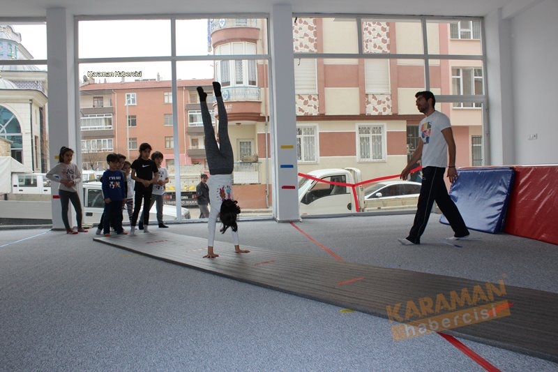 Çocukların Eğlenceli Jimnastik Eğitimi 14