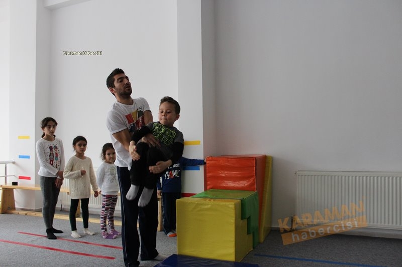 Çocukların Eğlenceli Jimnastik Eğitimi 4