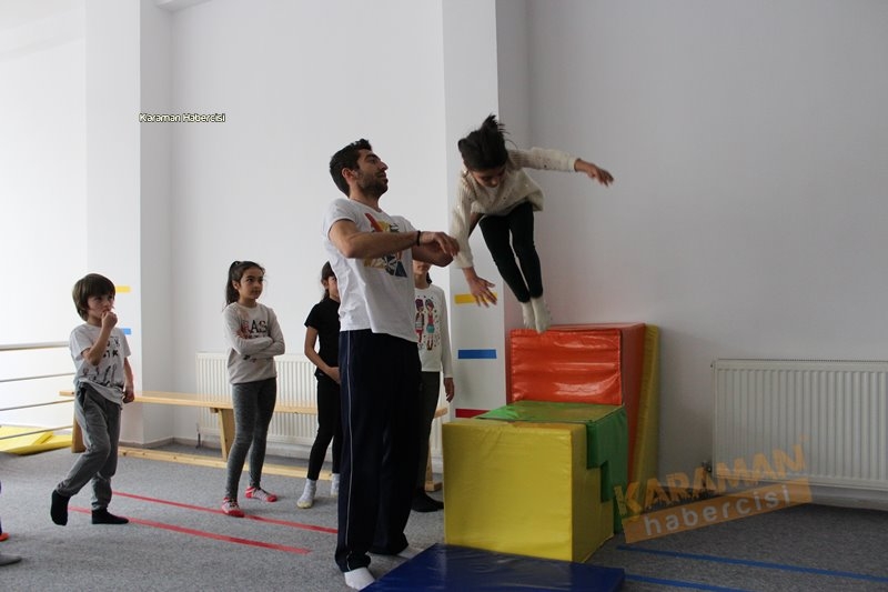 Çocukların Eğlenceli Jimnastik Eğitimi 9
