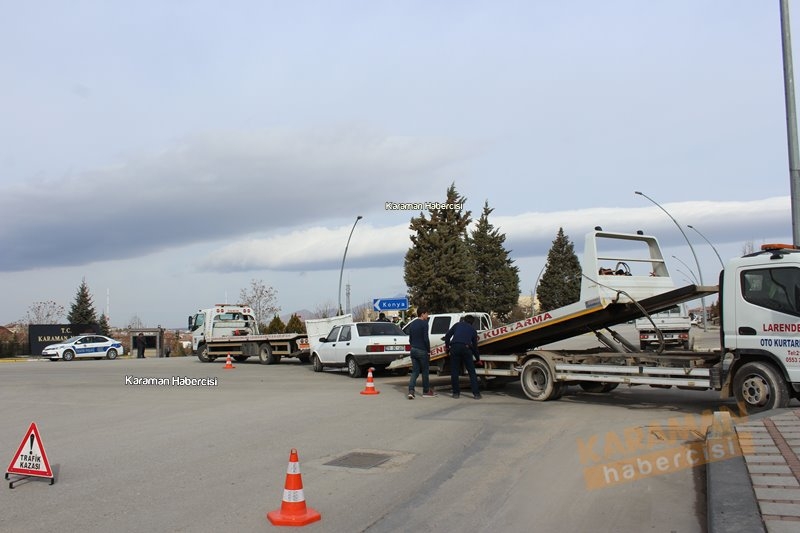 Karaman Valilik Kavşağı Trafik Kazası 1