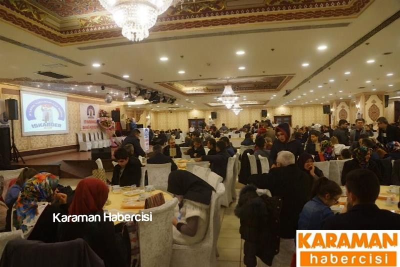 İstanbul'da Karamanlılardan Renkli Gece 60