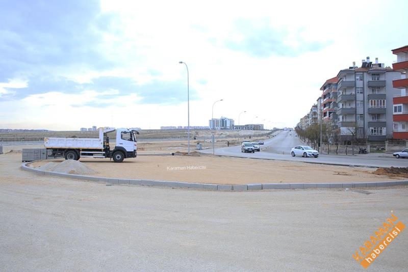 Yeni Devlet Hastanesi Caddesi'nde Orta Refüj Çalışması 1