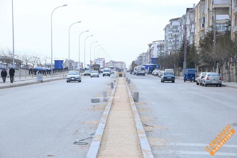 Yeni Devlet Hastanesi Caddesi'nde Orta Refüj Çalışması 3