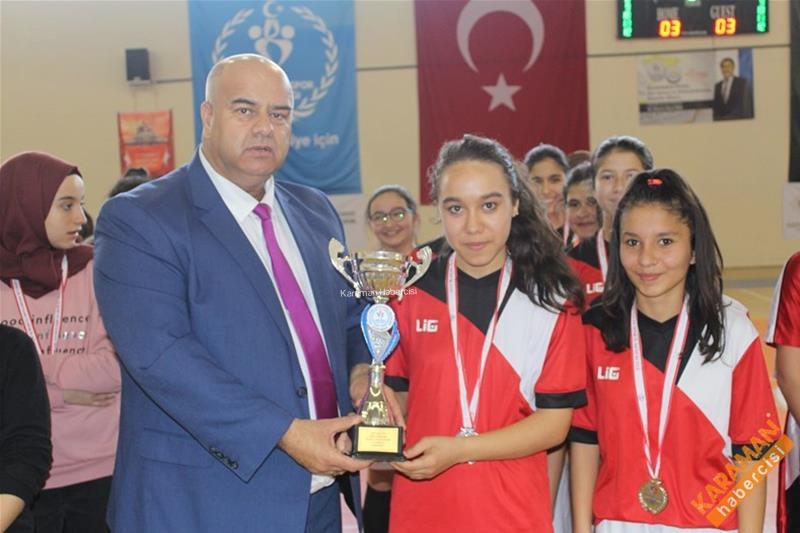 Futsal İl Birinciliği Müsabakaları Sona Erdi 8