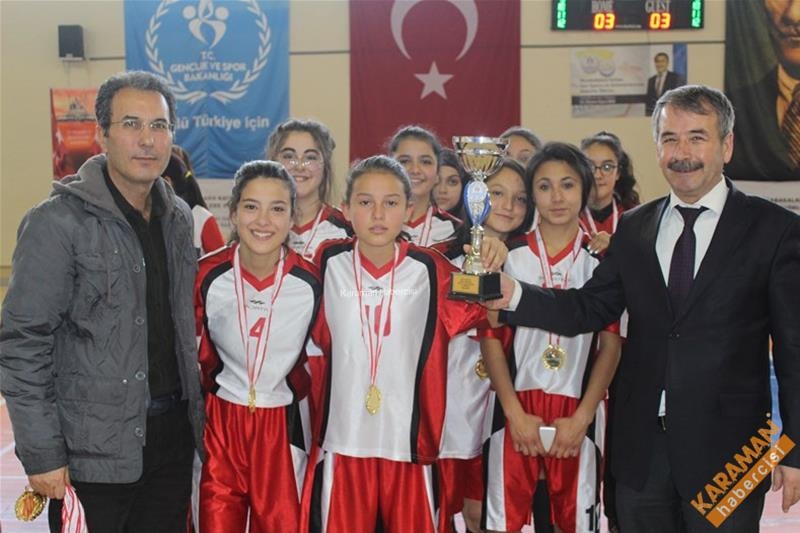 Futsal İl Birinciliği Müsabakaları Sona Erdi 9
