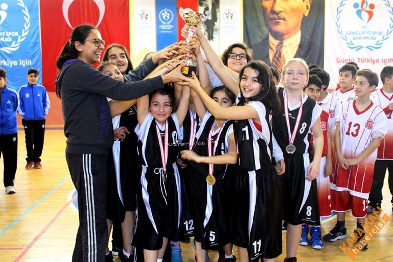 Küçükler Potada Devleşti 14