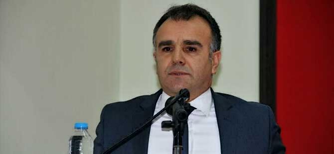 Vali Tapsız Öğrencilere Kitap Dağıttı 1